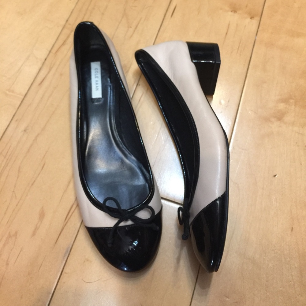 Cole Haan Chanel style shoes beige black leather